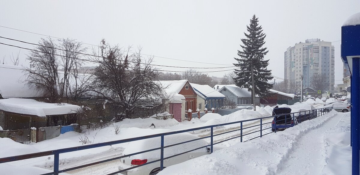 Вдали от центра города - Galina Solovova