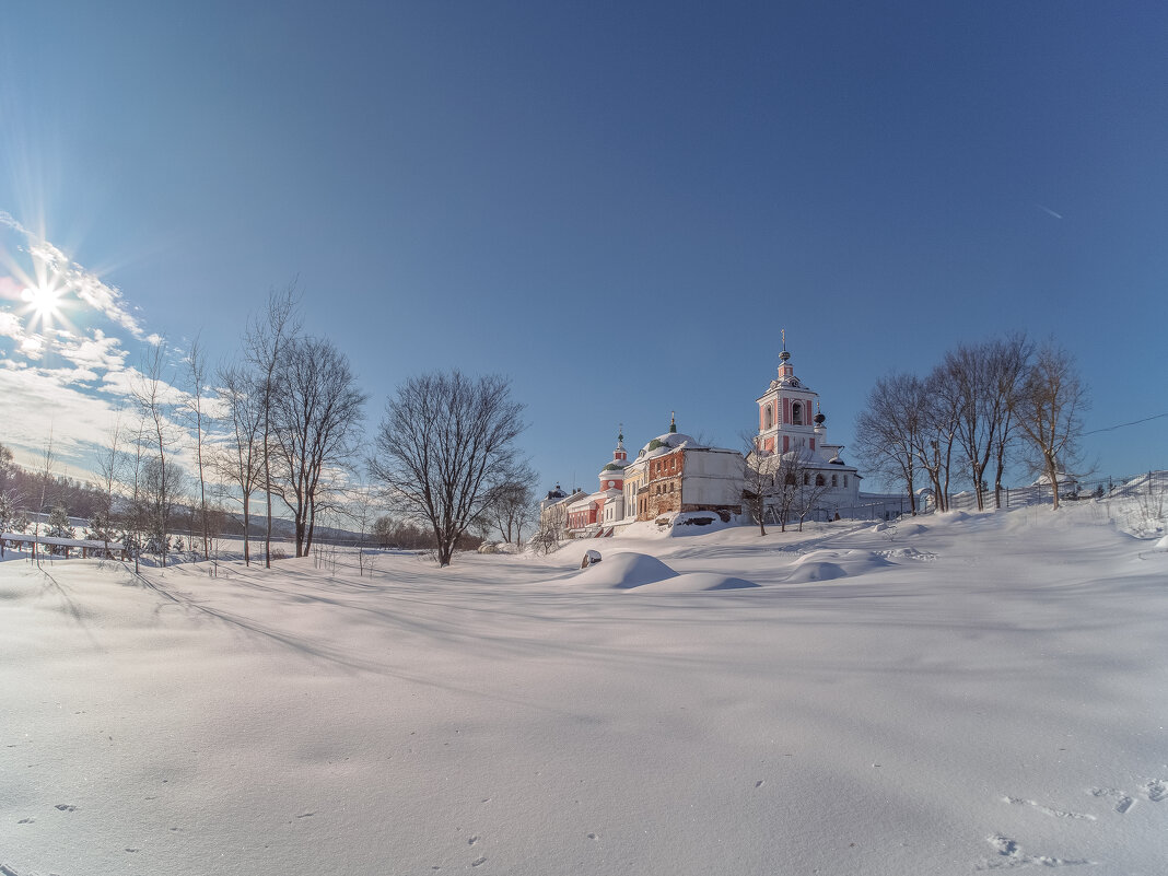 Среди снегов белых. - Николай Среди снегов белых. - Николай
