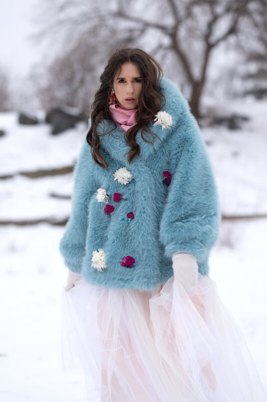 Мария в цветочном зимнем образе - Viktoria Anufrieva