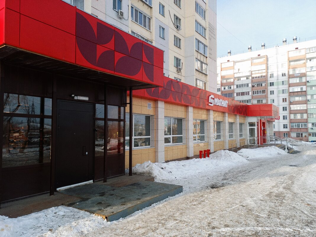 Здание сменило несколько магазинов - Игорь Солдаткин