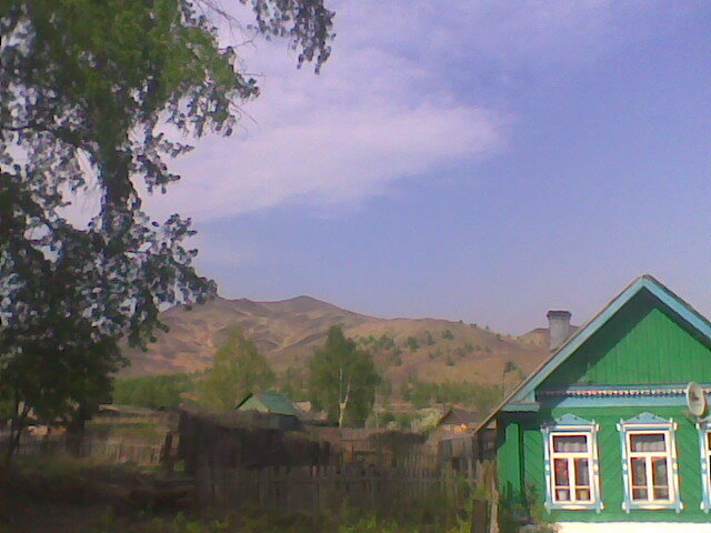 Дом на фоне горы - fogmeadowww m