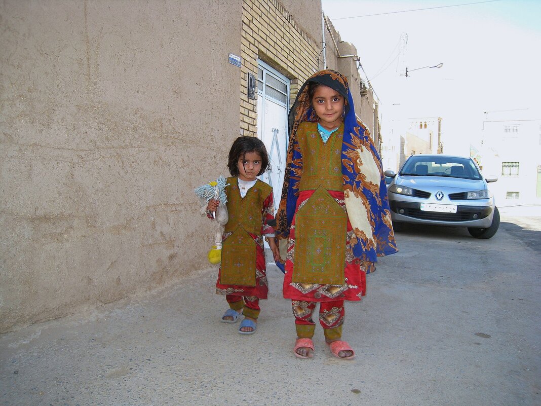 Иранские девочки. - unix (Илья Утропов)