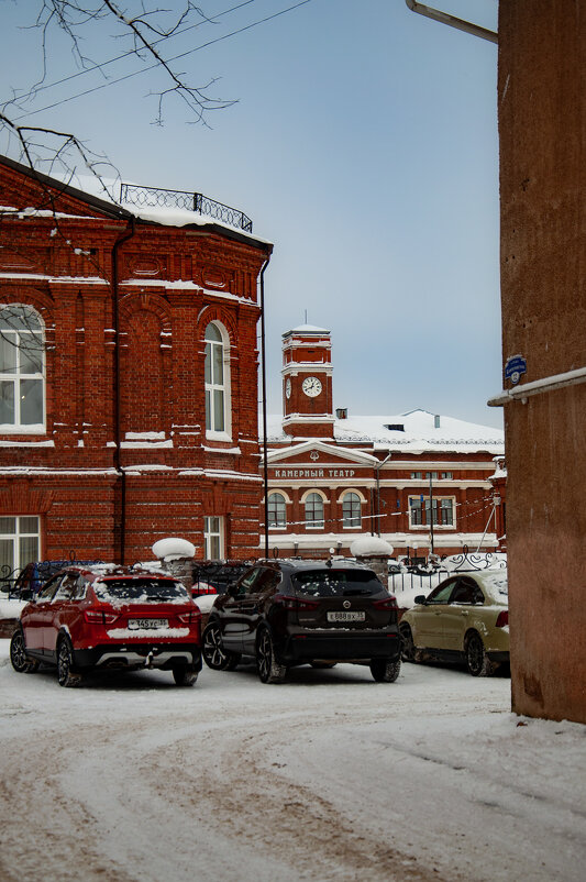 По старым улицам - Александр Силинский