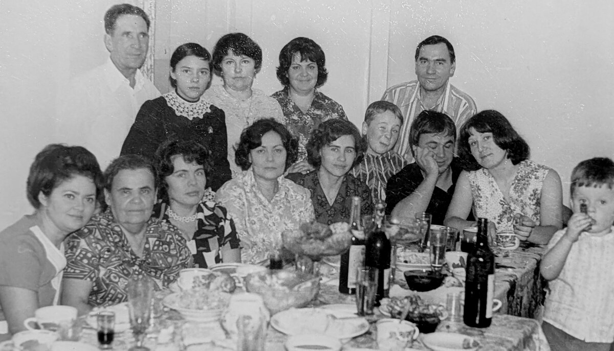 Восьмидесятые годы - Андрей Хлопонин