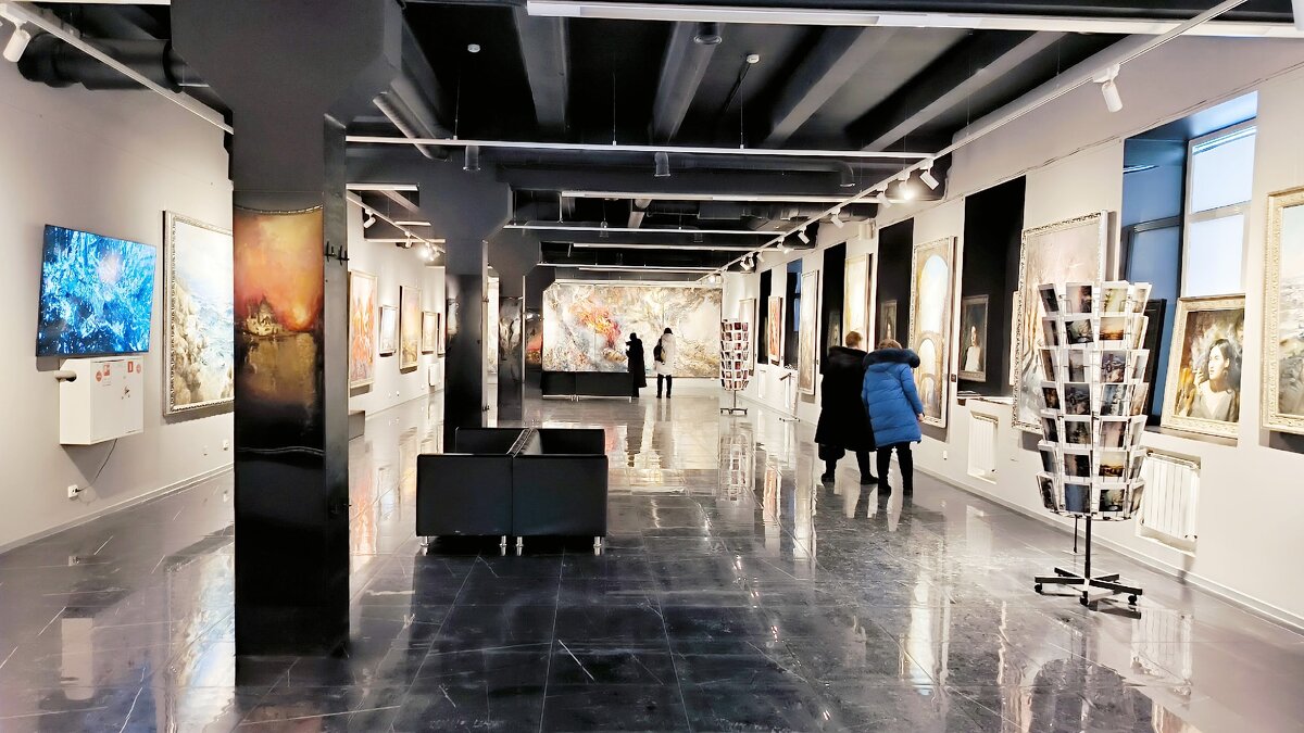 Артмуза. Галерея Романа Ляпина. - Ольга 