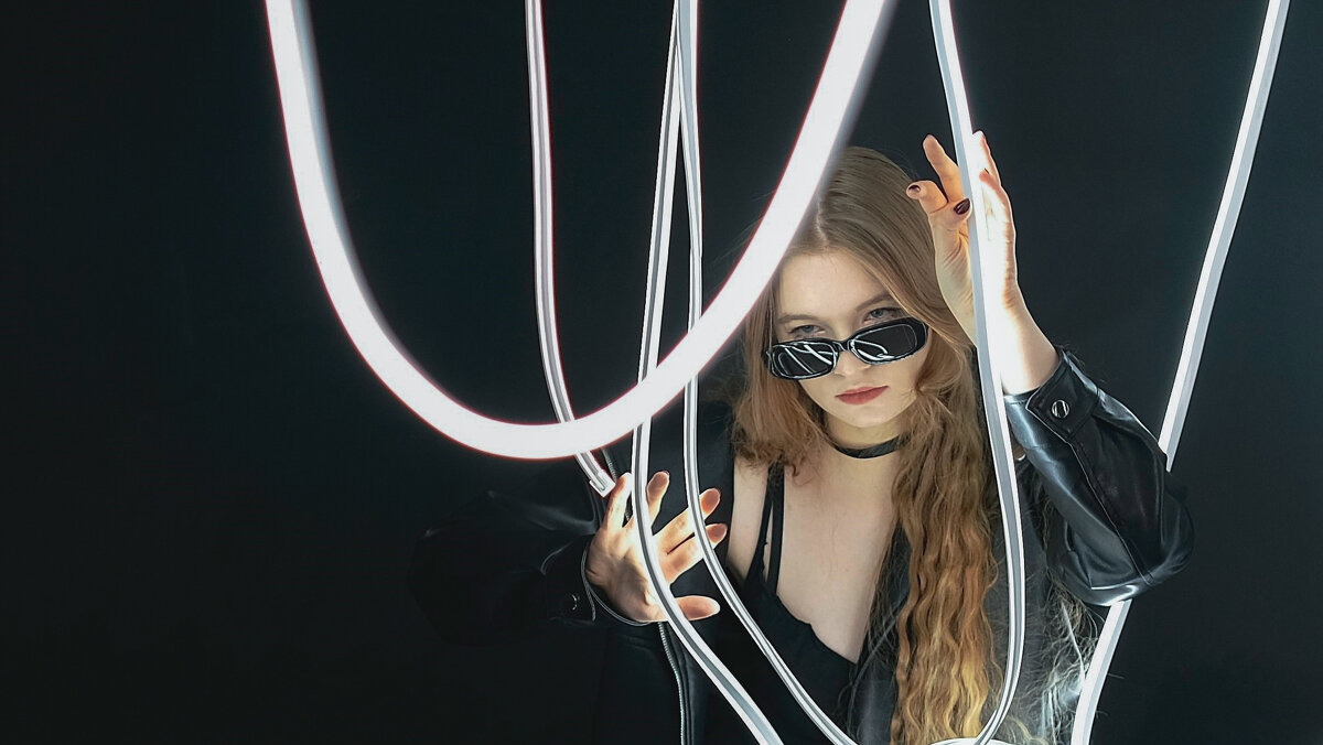 Неоновая паутина - Dmitry i Mary S