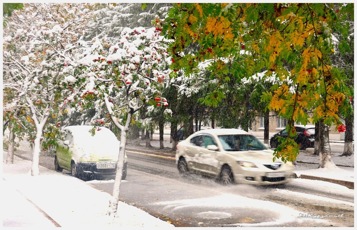 Снег в сентябре. - Михаил. 