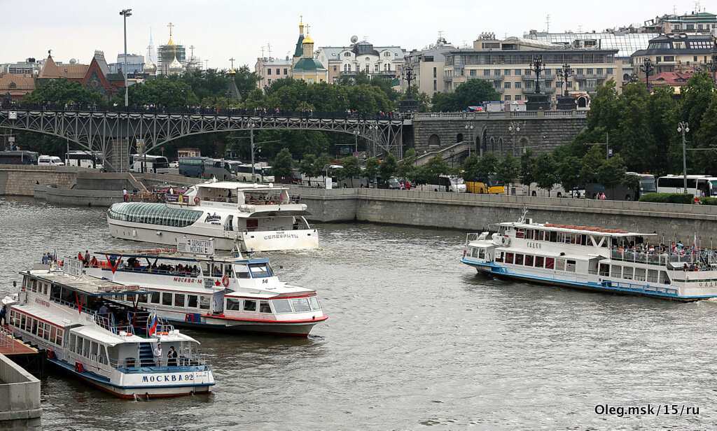 час "пик" на реке - Олег Лукьянов