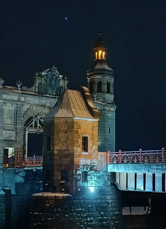 Ночной мост. Огни... - Людмила Жданова