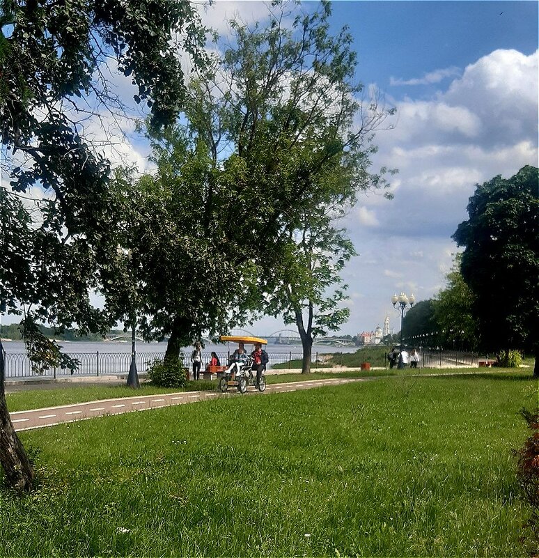 На набережной! - Нина Андронова