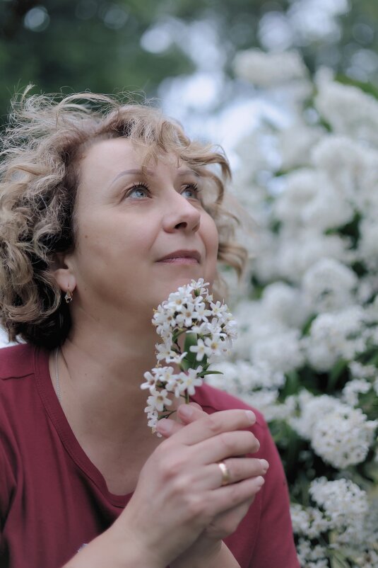 В цветах… - Натали Королева