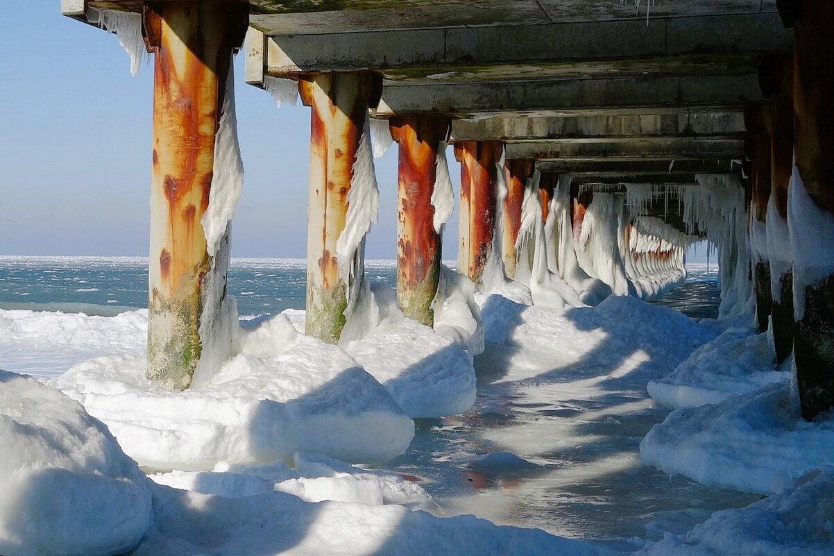 Снежно-ледяные творения Дедушки мороза - Рита Симонова