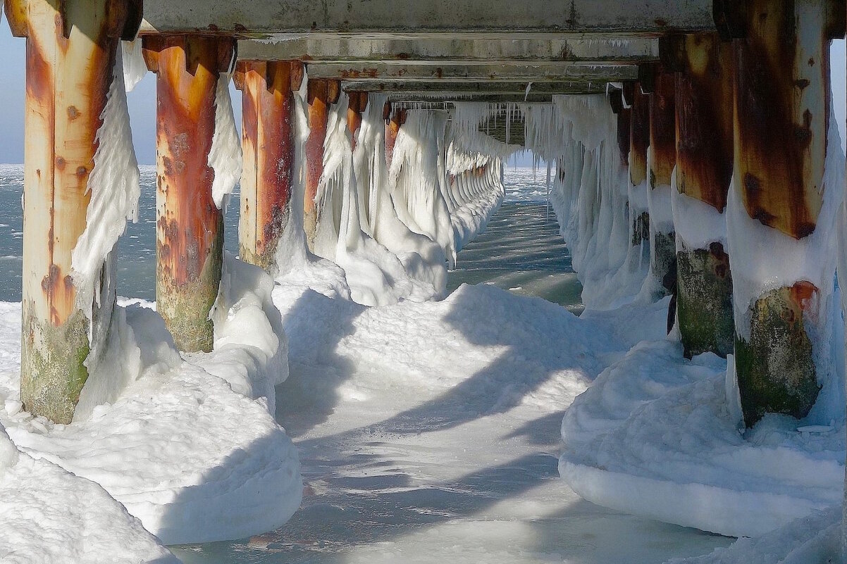 Снежно-ледяные творения Дедушки мороза - Рита Симонова