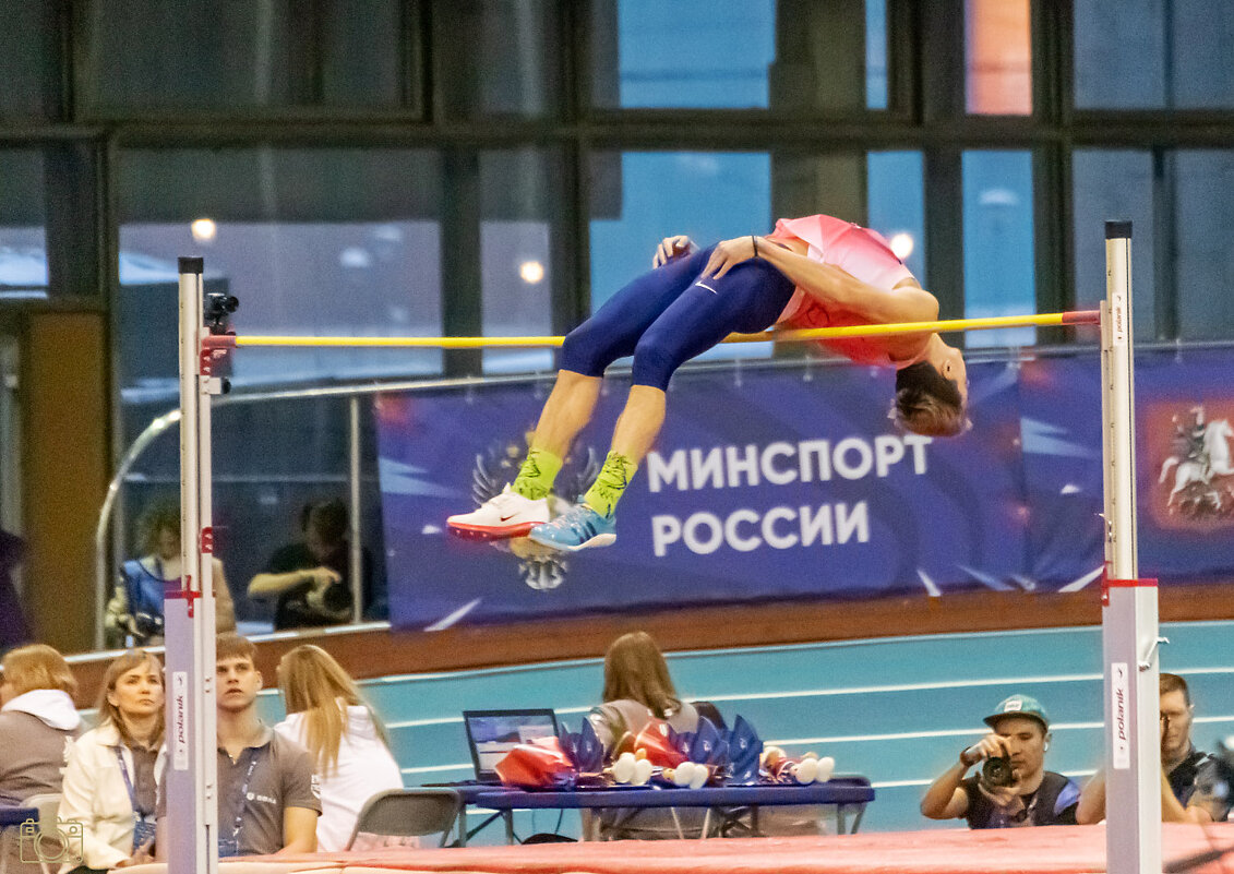 Над планкой - Александр 