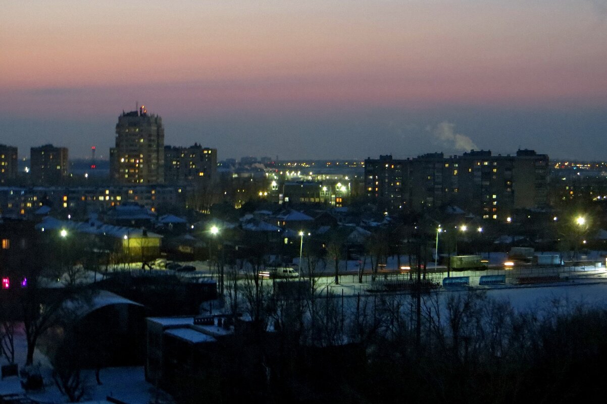 Тени вечерние тихо спускаются... В розовом синие дали купаются... - Татьяна Смоляниченко