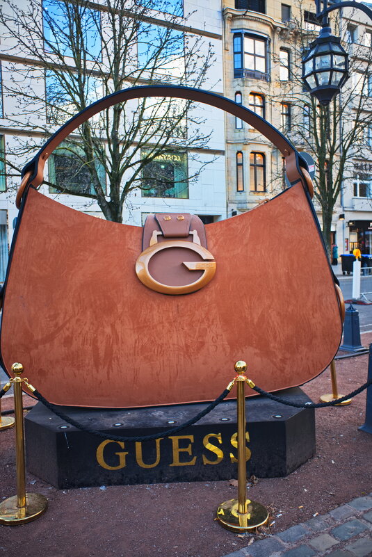 *** - Witalij Löwin