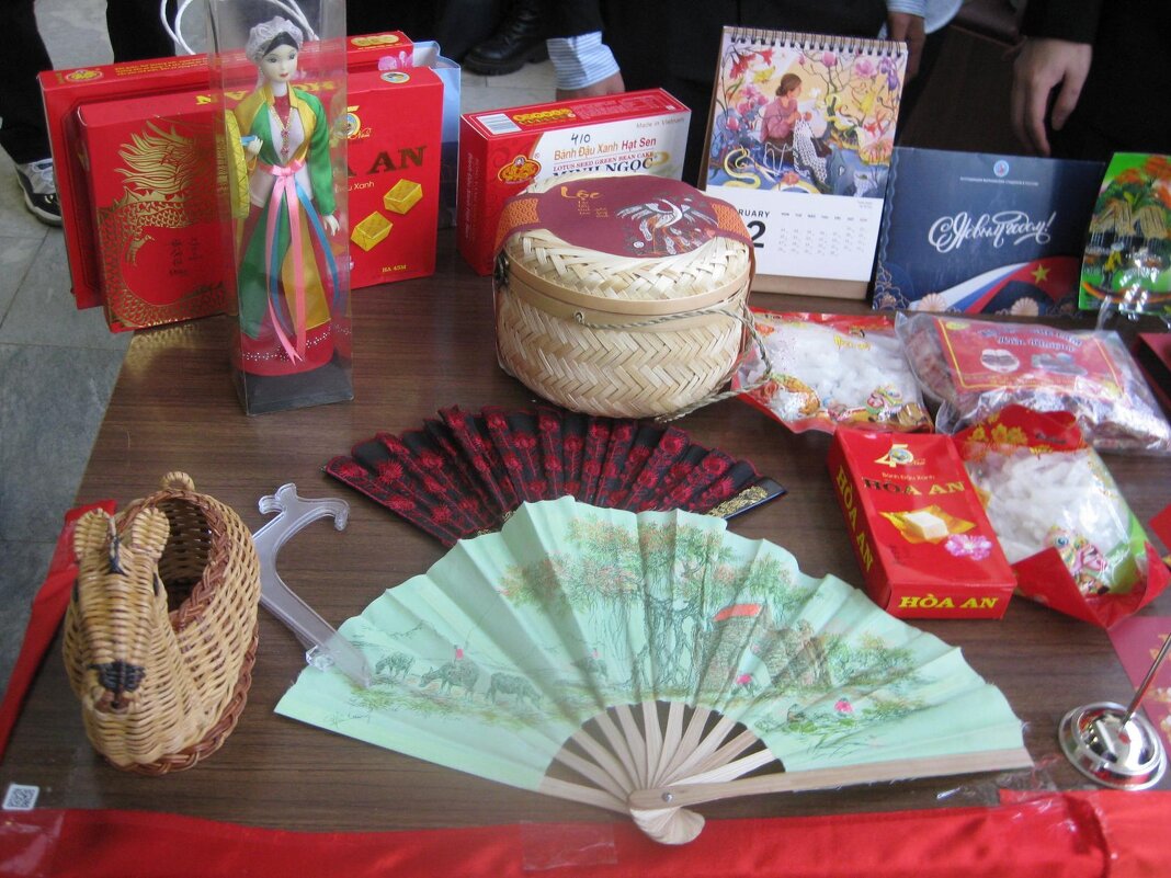 На выставке - Дмитрий Никитин