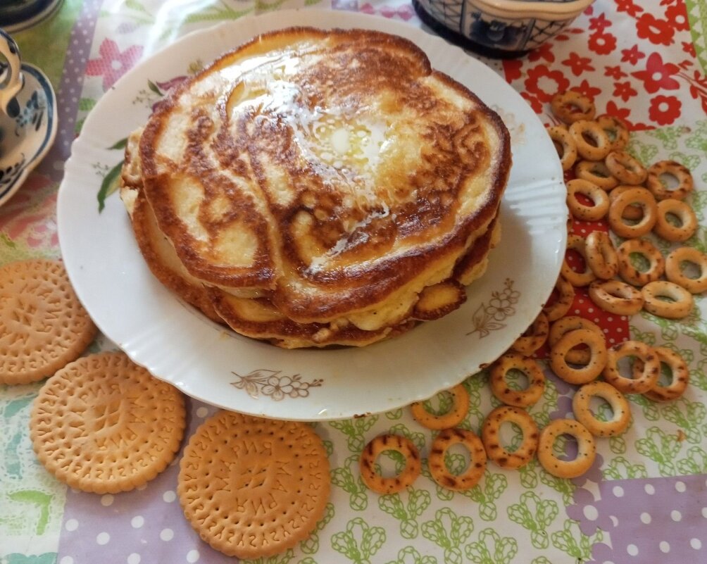 Пусть с печеными блинами к Вам достаток в дом войдет - Елена Семигина