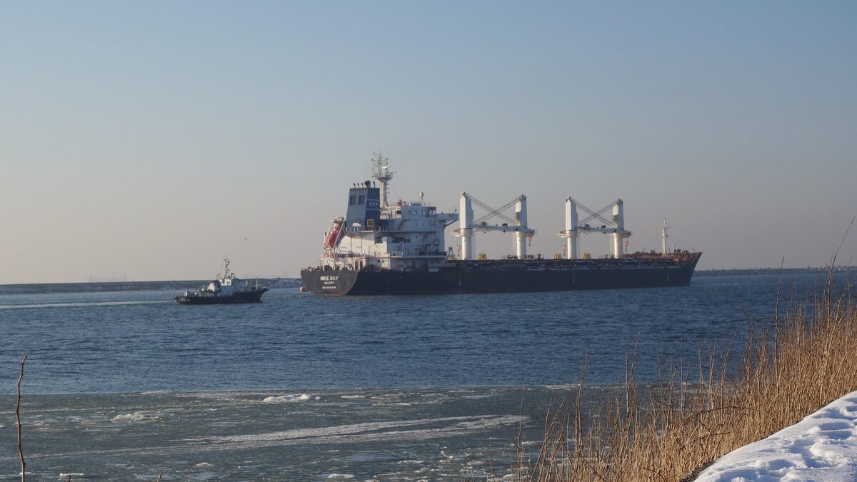 Корабли уходят в море, Балтийск - Рита Симонова Корабли уходят в море, Балтийск - Рита Симонова