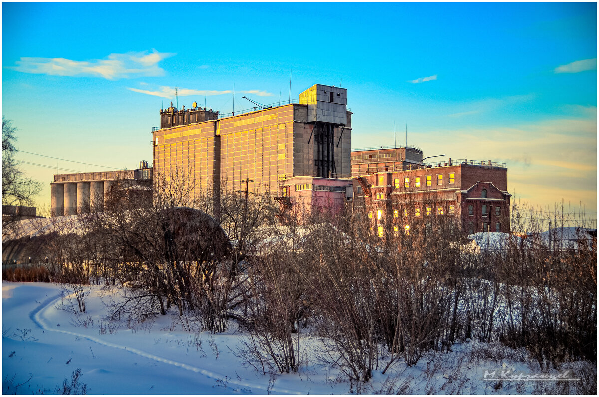 Наслоение стилей и эпох. - Михаил Курзанцев Наслоение стилей и эпох. - Михаил Курзанцев