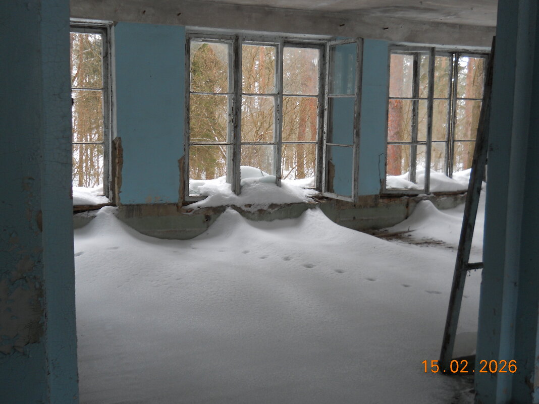 Санаторий. Корпус №1. Снег на полу - fogmeadowww m Санаторий. Корпус №1. Снег на полу - fogmeadowww m