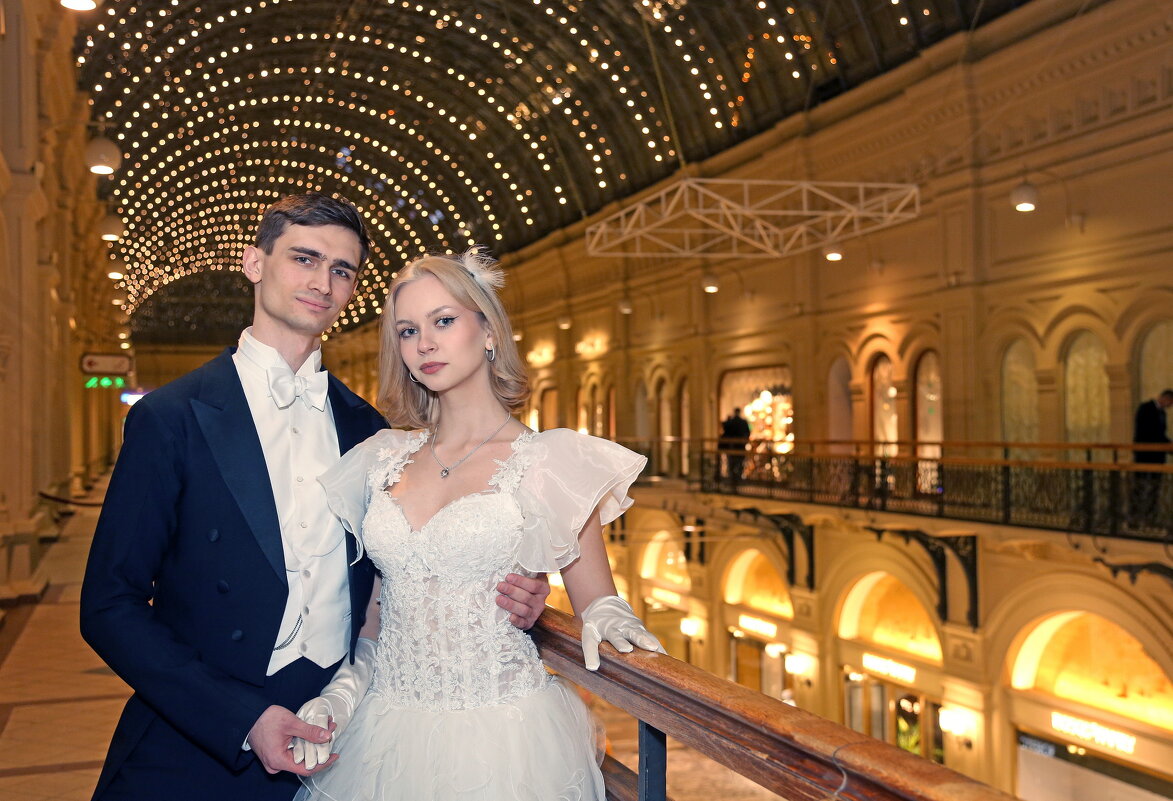 Сретенский бал в ГУМе 15 февраля - Михаил Бибичков Сретенский бал в ГУМе 15 февраля - Михаил Бибичков