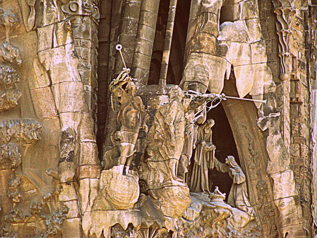 Барселона. Фрагмент Храма Светого Семейства. - Владимир Драгунский