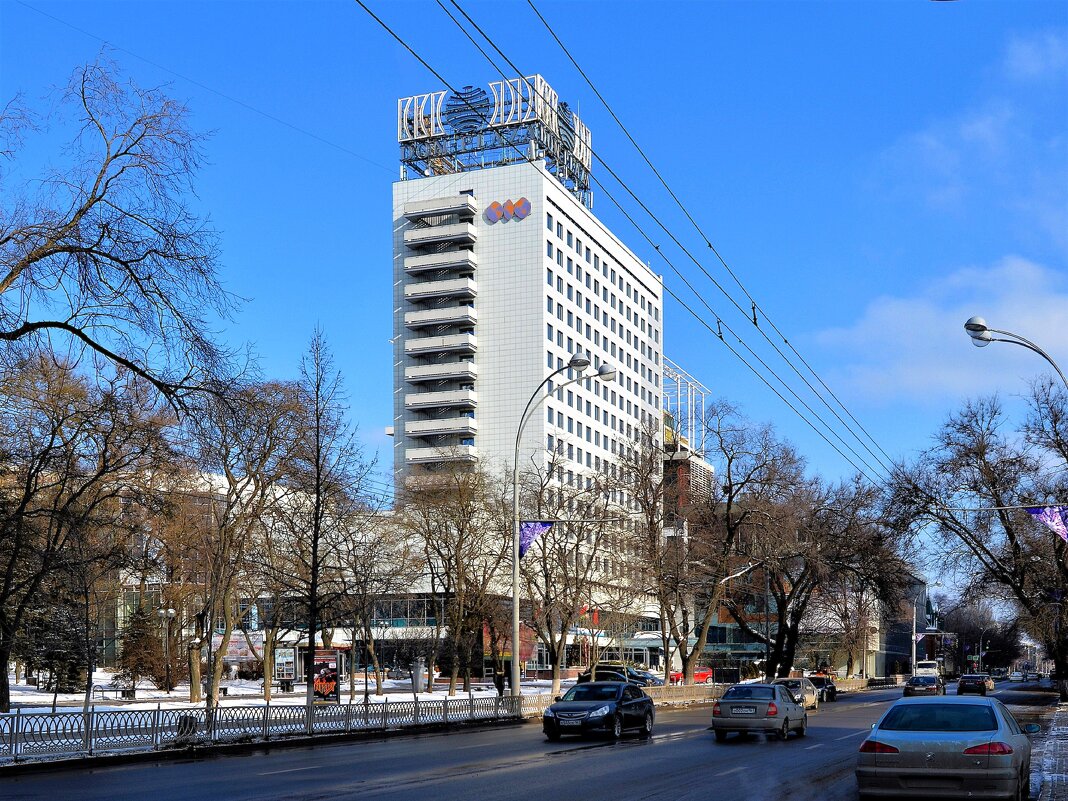 Ростов-на-Дону. Конгресс-отель "Дон-Плаза". - Пётр Чернега