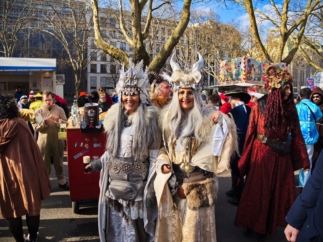 *** - Witalij Löwin *** - Witalij Löwin