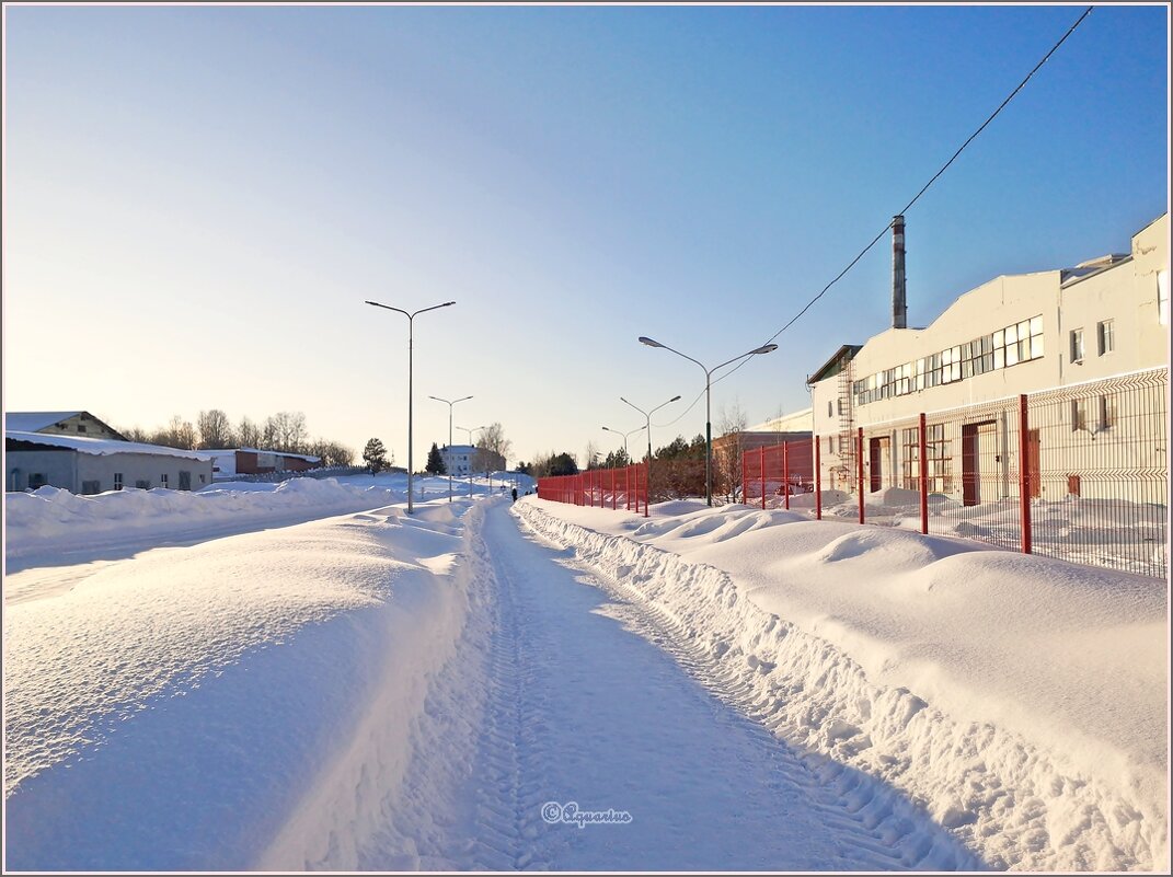 Пропел гудок заводской... - Aquarius - Сергей Пропел гудок заводской... - Aquarius - Сергей