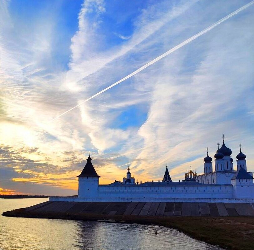 Макарьевский монастырь  вечером - Наталья ***