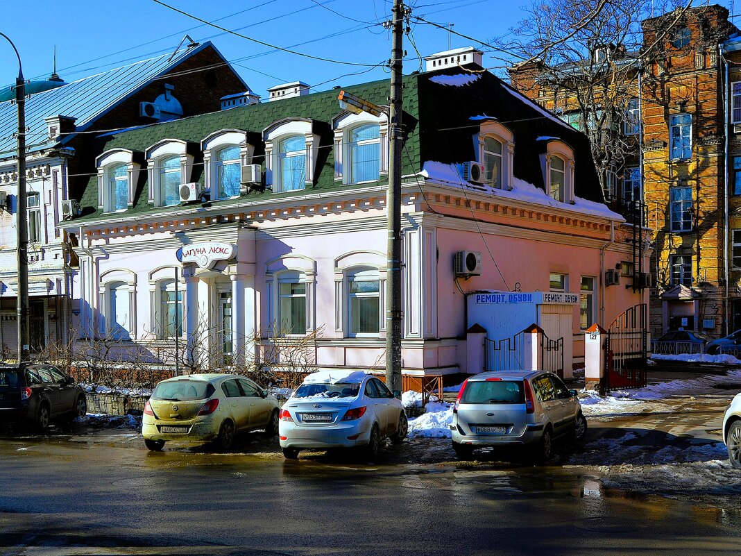 Ростов-на-Дону. Дом по ул. Социалистической 121а. - Пётр Чернега