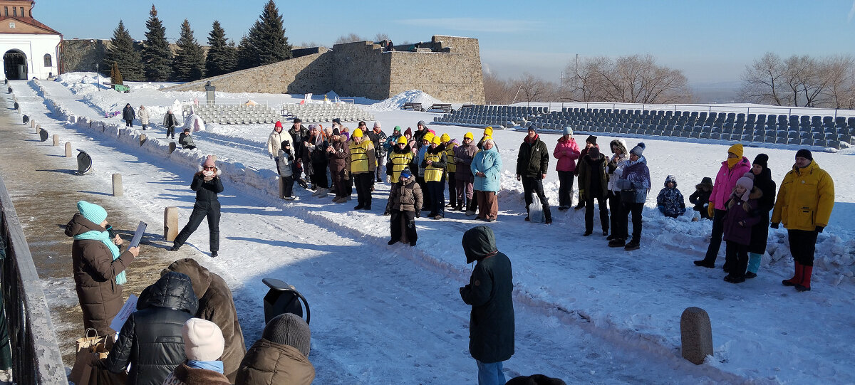 "Построй свою крепость". - Радмир Арсеньев "Построй свою крепость". - Радмир Арсеньев