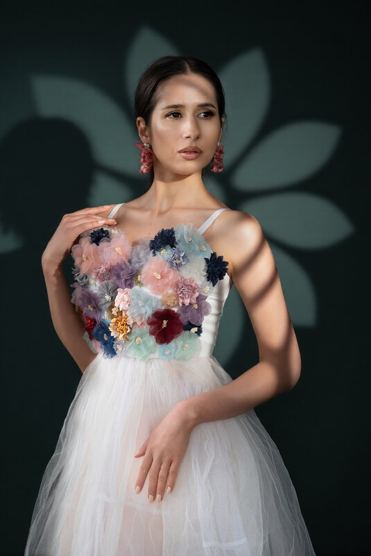 Мария в образе с цветочным платьем - Viktoria Anufrieva