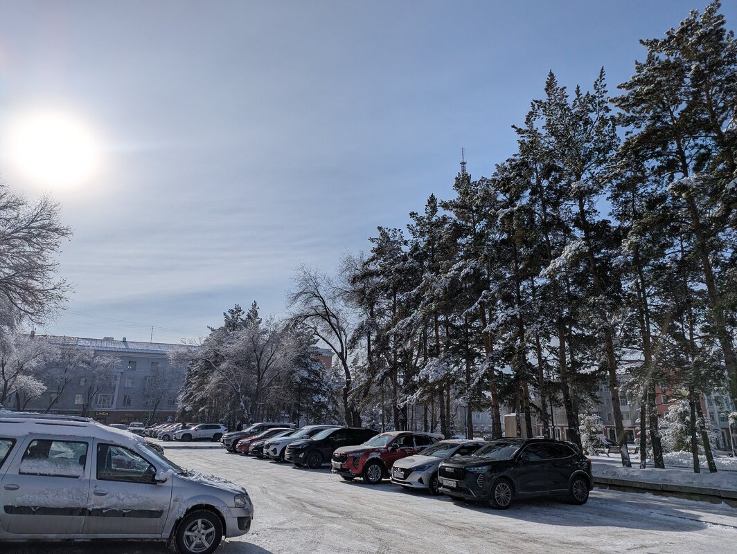 Снежок - Андрей Хлопонин
