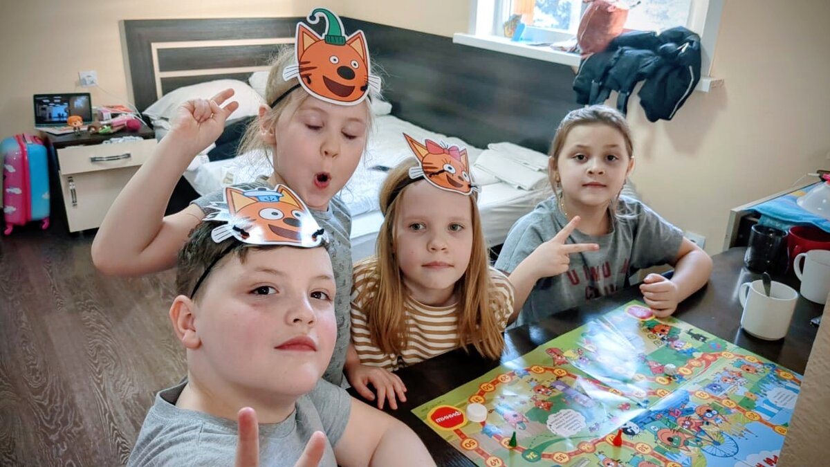 Детские игры - Андрей Хлопонин