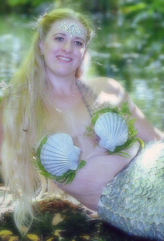 Ева на празднике эльф - Valziwa 