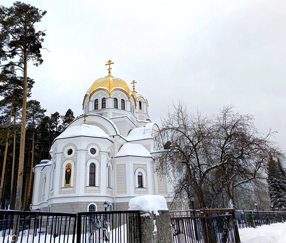 Храм во имя святых бессребреников Космы и Дамиана Асийских - Любовь Сахарова Храм во имя святых бессребреников Космы и Дамиана Асийских - Любовь Сахарова