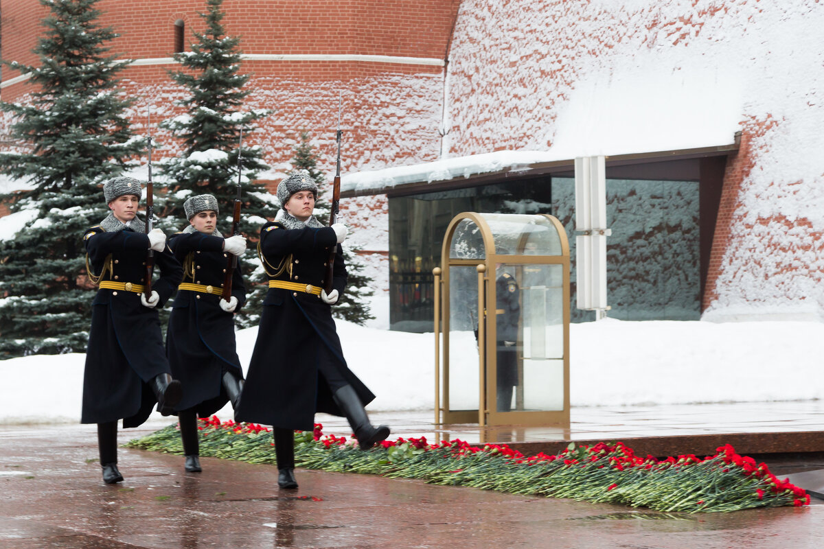 С днем защитника отечества! - Игорь Шевченко