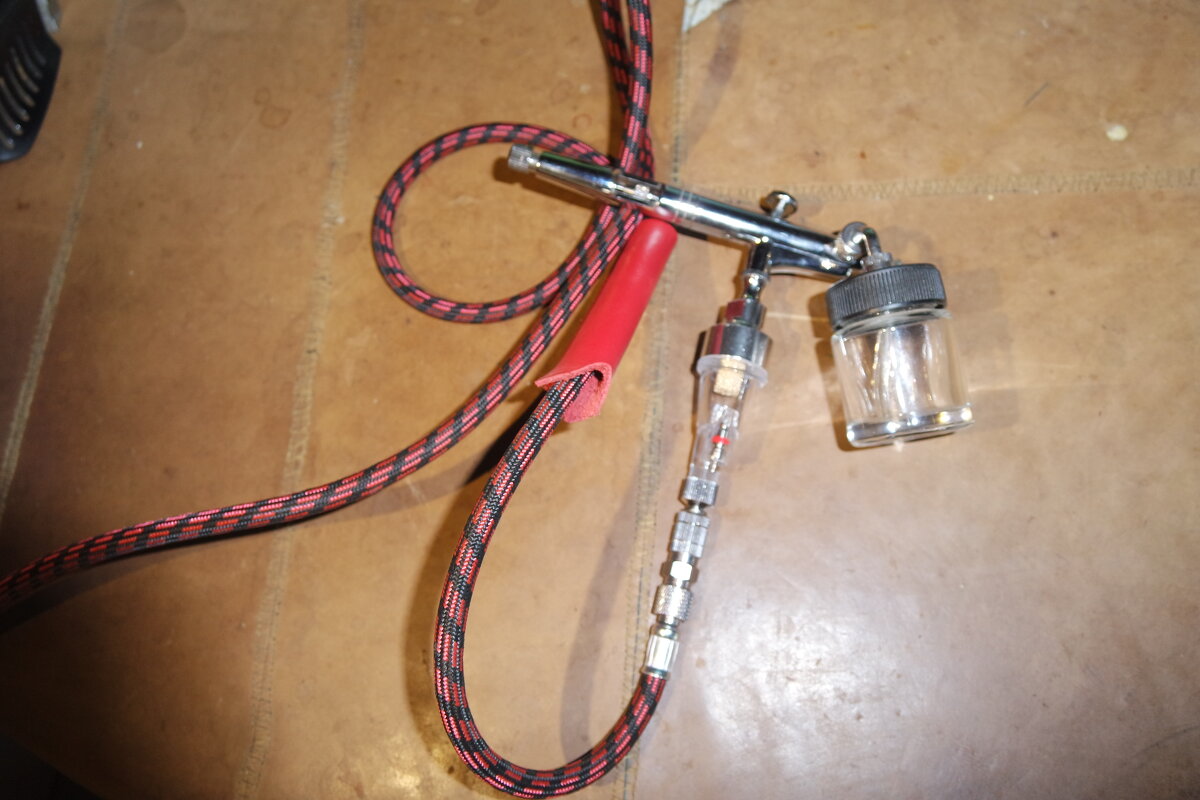 Аэрограф (Воздушная кисть). - Михаил Елочкин