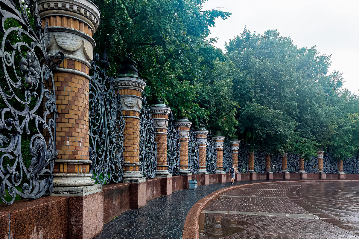 --- - Евгений Голубев