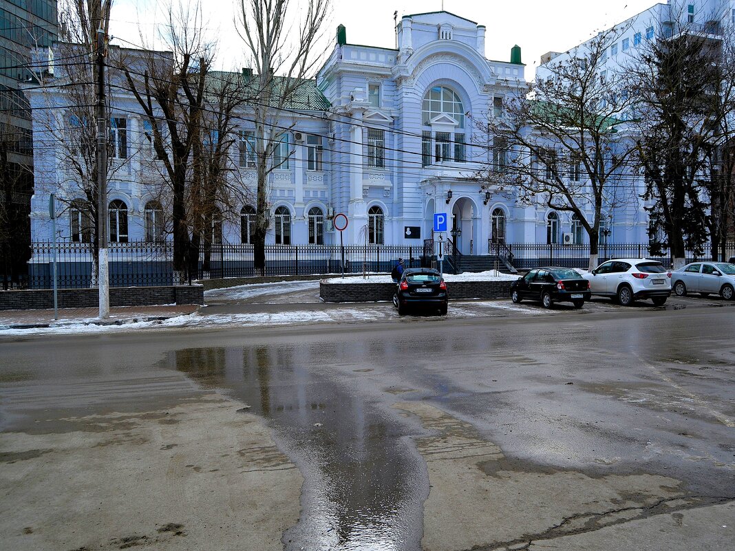Ростов-на-Дону. Здание Окружного суда. - Пётр Чернега Ростов-на-Дону. Здание Окружного суда. - Пётр Чернега