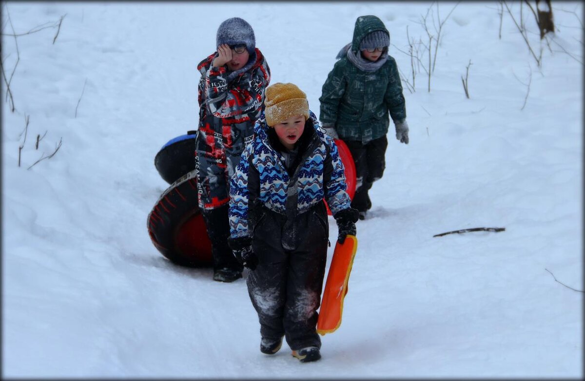 *** - Олег Михайлов
