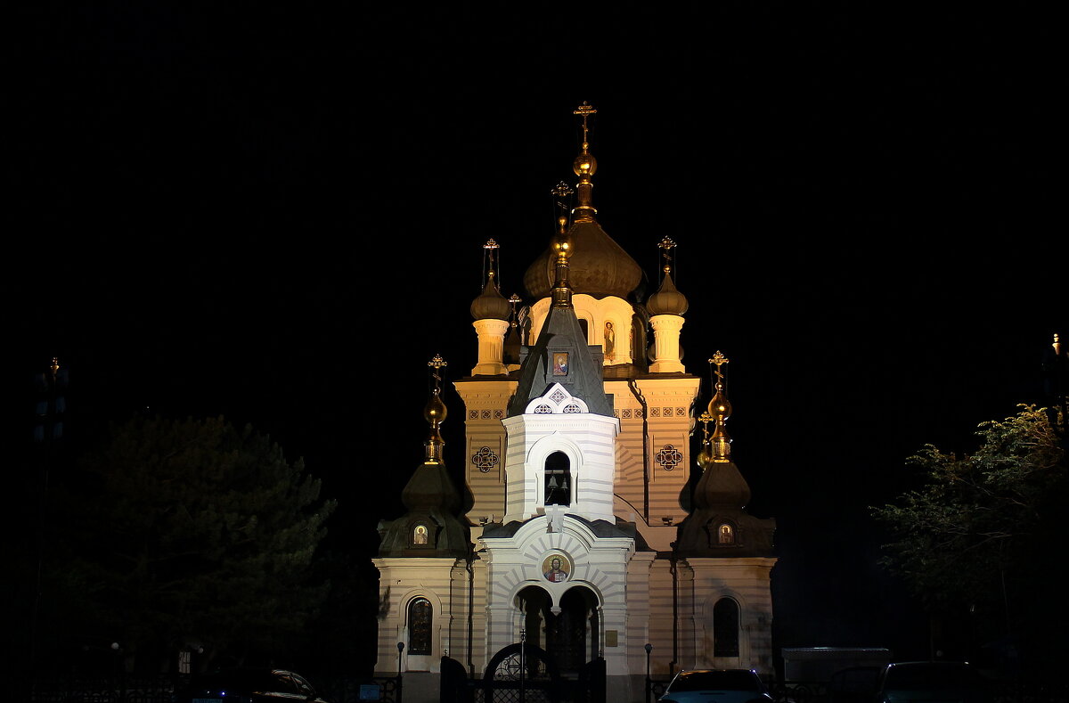 Форосский храм ночью. - Александр Герасенков