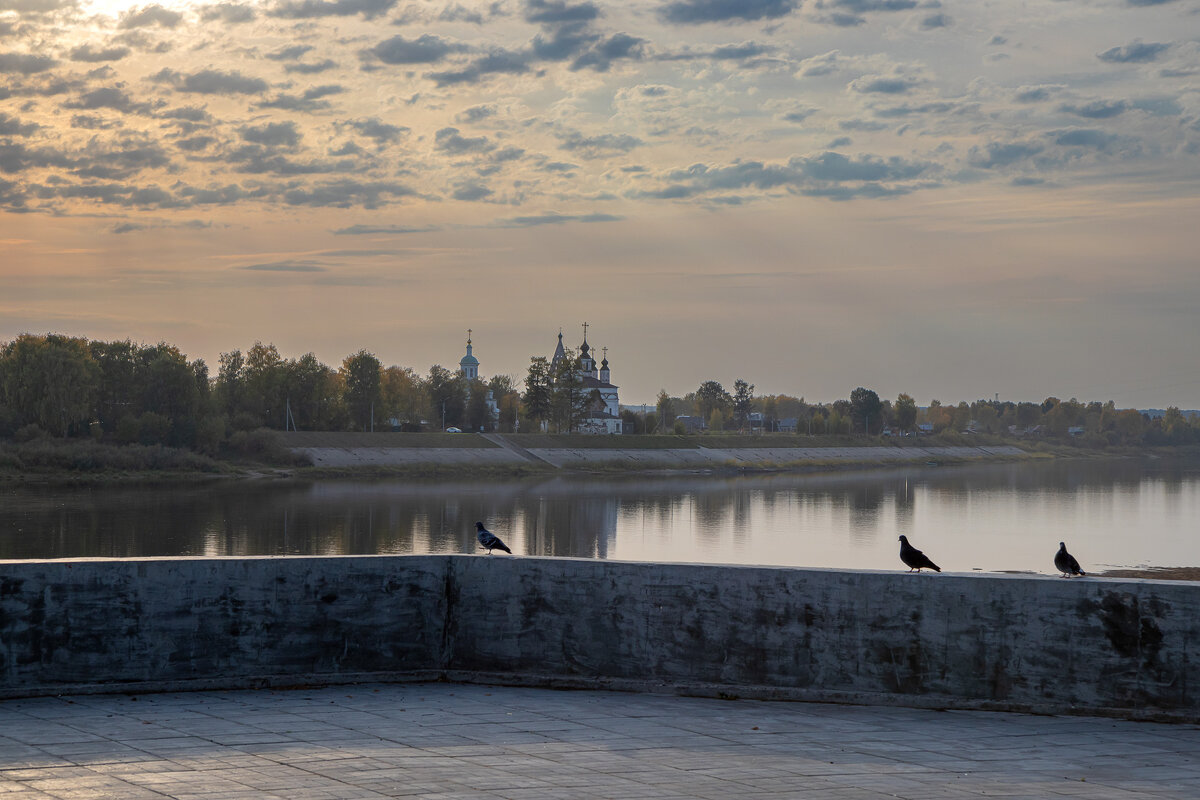 На берегу Сухоны. - Андрей Дурапов