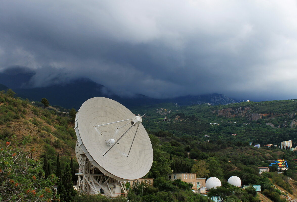 ...на Ай-Петри- дождь... - Александр Герасенков ...на Ай-Петри- дождь... - Александр Герасенков