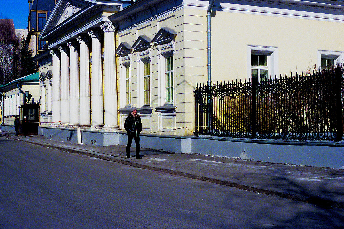 Спасопесковский переулок - Игорь Белоногов Спасопесковский переулок - Игорь Белоногов