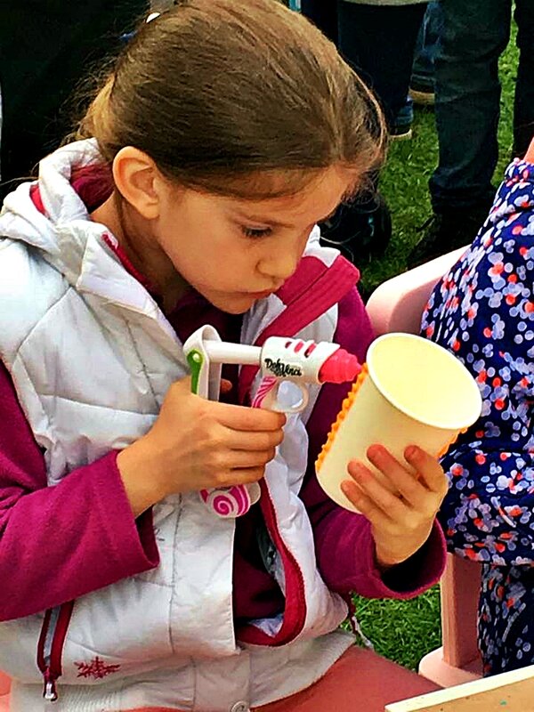 УКРАШЕНИЕ   СТАКАНЧИКА - Анатолий Малобродский