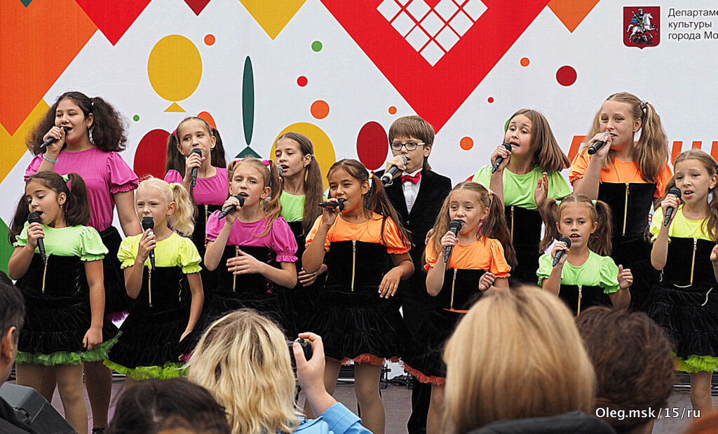 поющие в выходной - Олег Лукьянов поющие в выходной - Олег Лукьянов