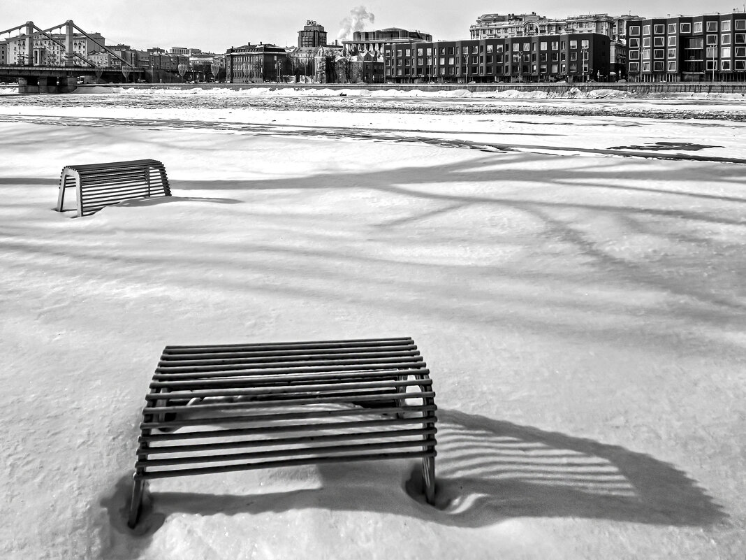 Зимой на Крымской набережной - Eugene *